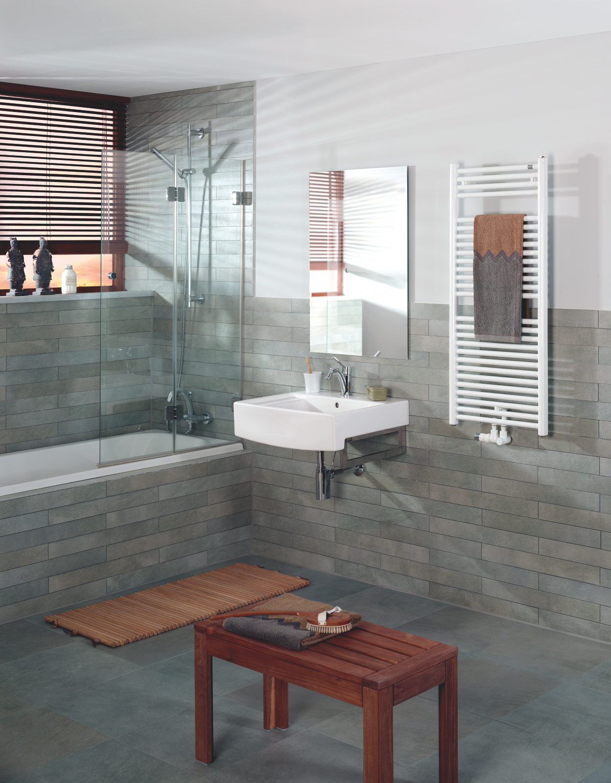 Zehnder_RAD_Toga-HY_bathroom_01 Rendering Zehnder Toga Decorative radiator Front view