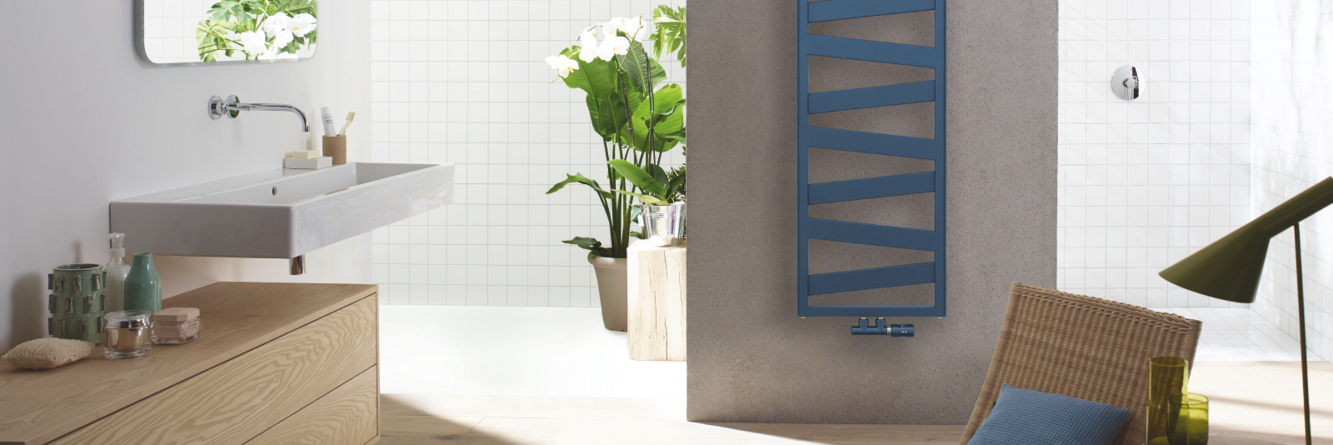 Blauer Design Heizkörper