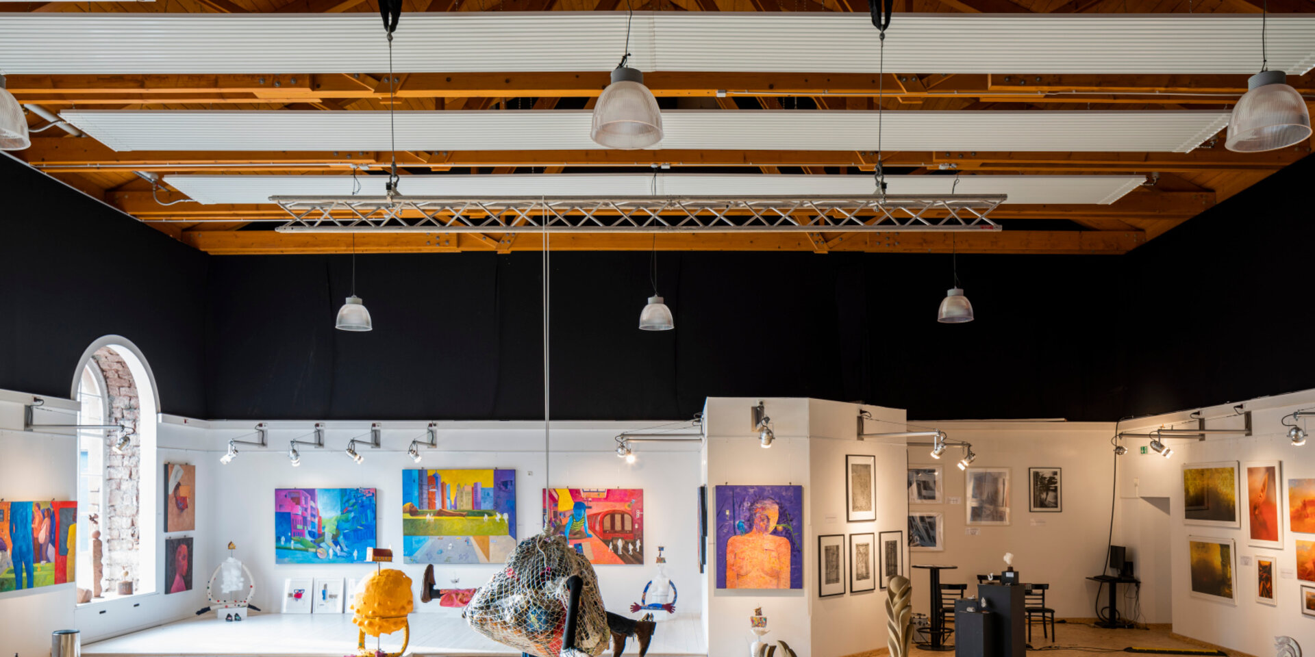 Reference Zehnder ZFP Heating and cooling ceilings 